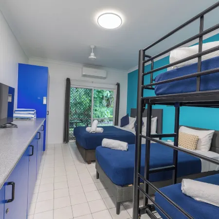 Coral Beach Lodge