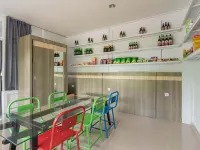 RedDoorz Plus @ Vantas Hotel Parbaba Hotels in Samosir Regency