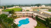 HOTEL RAJ MAHAL THE PALACE - Swimmingpools