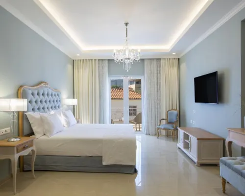 VK Luxury Suites - Private Parking - Adults Only Hotels in Ellomeno