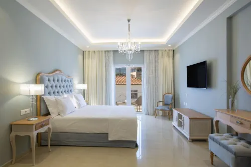VK Luxury Suites - Private Parking - Adults Only