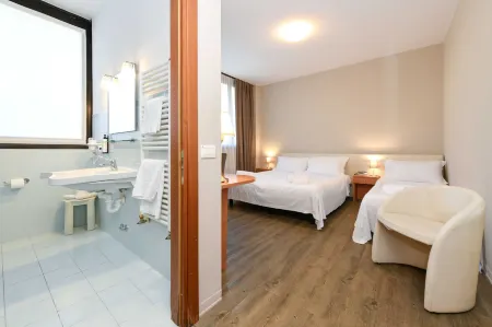 Hotel Garda Отели в г. Кавайон-Веронезе