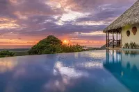 Tiki Vibez by Pura Villas - Pools
