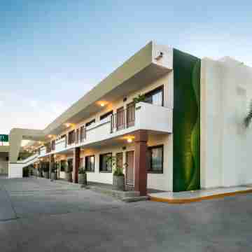 Quality Inn Ciudad Obregon Hotel Exterior