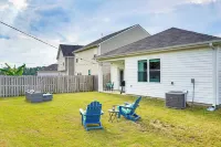 7 Mi to Dtwn Augusta! Modern Family Home - 3-Star