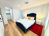 Relax in Style at Bennett Springs' Modern Retreat - บังกะโล