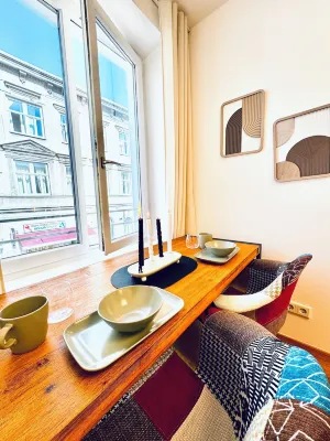 Comfortable Room Near Kaufpark Alterlaa - 2-Star