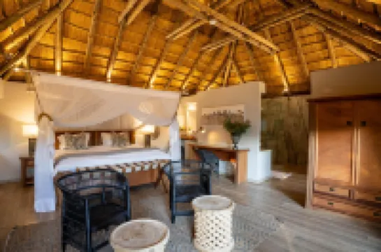 Karongwe - River Safari Lodge