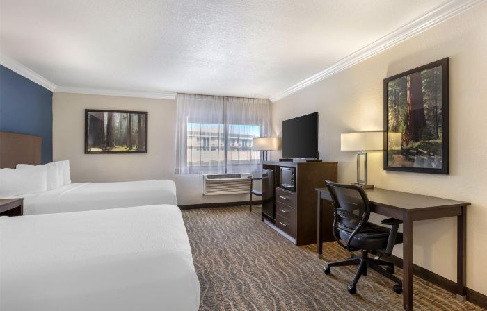 Best Western Town  Country Lodge