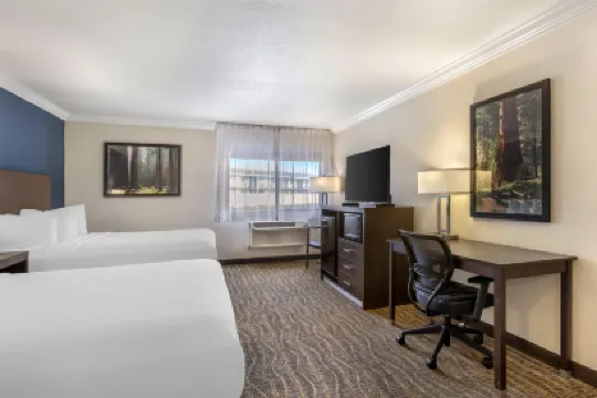 Best Western Town  Country Lodge