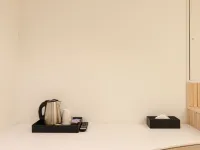 Guwol Hotel Rondo Hotels near Seonhak Station