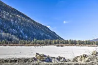 Bright Downtown Telluride Condo - Steps to Lift! - parkir