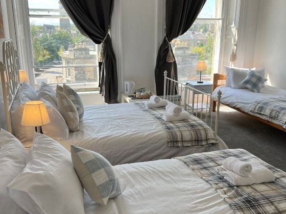 Edinburgh Travel Guest House