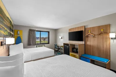Days Inn & Suites by Wyndham des Moines Airport Hôtels à : 