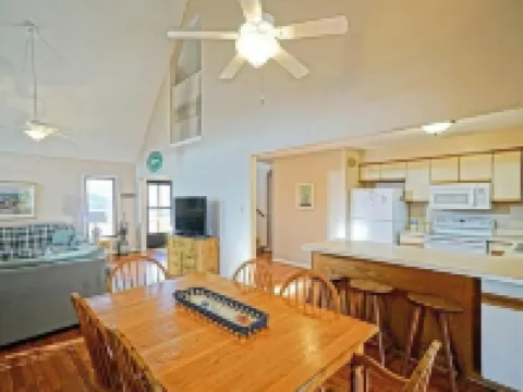 Lewes Beach Retreat 2 Minute Walk to Bay! Hoteles en Lewes