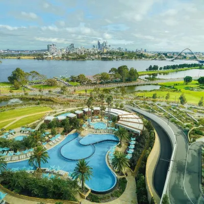 Kangaroo Inn Hotels near Perth Train Station