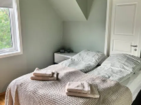 Two-bedroom apartment with loft オーレスンのホテル