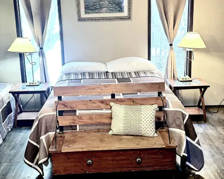 Greenhead Motel Hotels in Unity