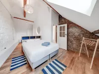 كاسل إن فيريرس ويذ بوند جاردن فنادق في 