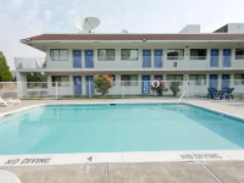 Shasta Vista Inn & Suites Hoteles en Weed