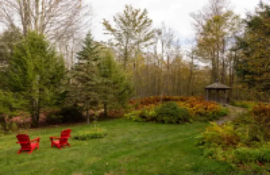 Charming Chalet with Deck and Fire Pit - Serene Nature Retreat Hotels in Callicoon