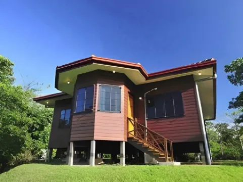 Sepilok Forest Edge Resort Отели в г. Сепилок