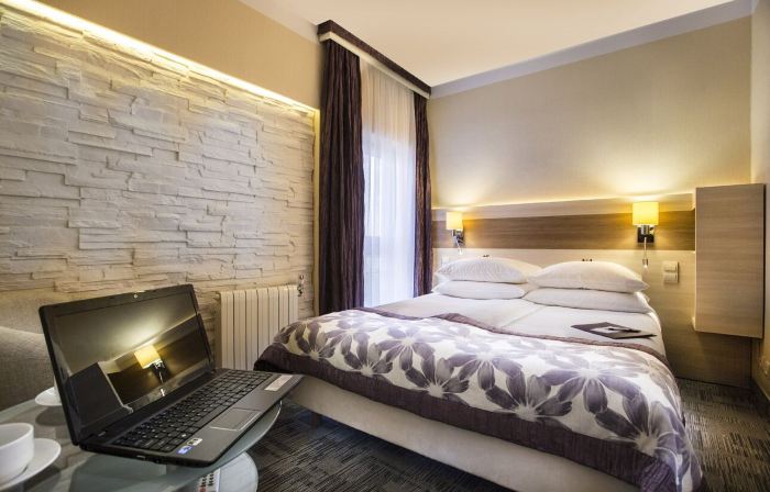 Hotel 3 Trio