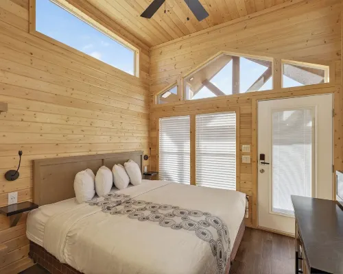 Cozy Tiny Home 2 King Room Sleeps 4 Hotels in Page