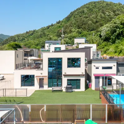 Gapyeong 204Kids Poolvilla Hotels near Buk-myeon