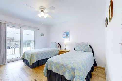 Fabulous Oceanfront Find in Flagler Beach w/Shared Pool, WiFi, Central AC, W/D