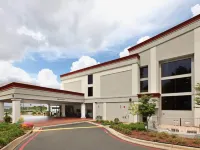 Wyndham Grand Executive Center Little Rock Airport Hotels near Clinton National Airport
