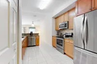 Sunny Home With Private Heated Pool, Pool Spa, Fireplace, Patio, Grill, W/d, AC - balcony
