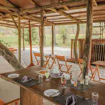Khwai Mokoro Safaris and Campsites Dining/Meeting Rooms