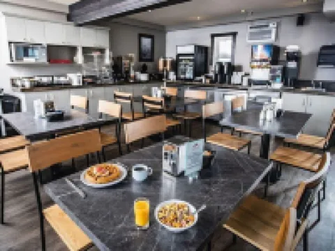 Swiss Chalet Motel Hotels in Revelstoke