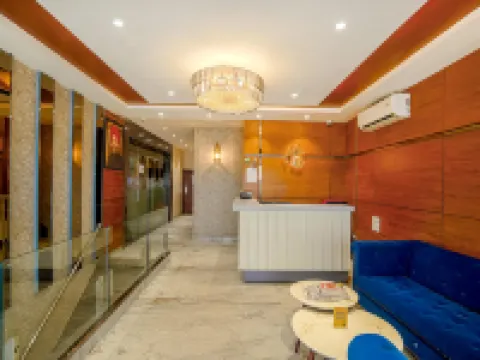 Hotel Highway Greens Near VR Punjab Mall Airport Road Mohali Chandigarh サヒブザダ・アジット・シン・ナガーのホテル