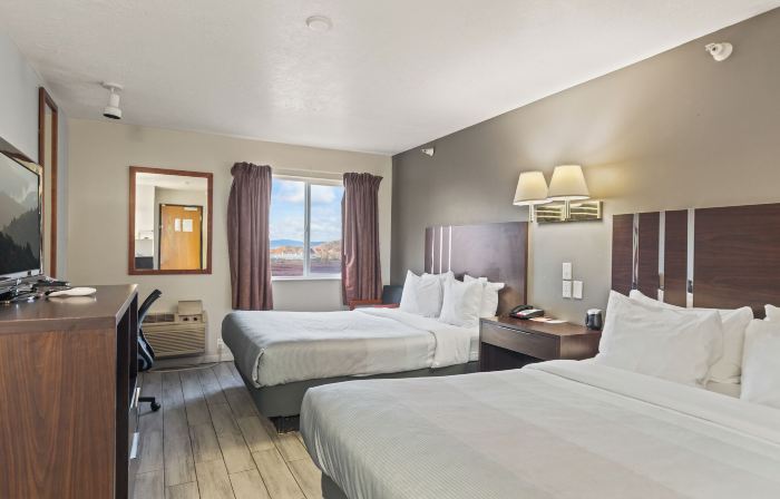 Quality Inn & Suites Salina National Forest Area