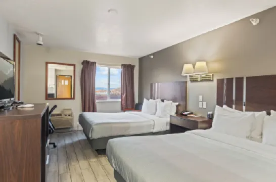 كواليتي إن آند سويتس سالينا ناشونال فوريست إريا فنادق في 