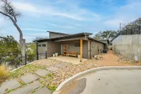 Waterfront Getaway on Lake Buchanan w/ Fire Pit! - Bintang 3