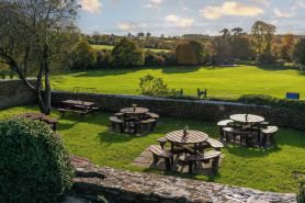 The George Inn & Plaine