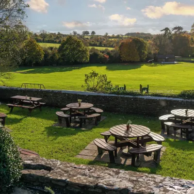 The George Inn & Plaine Hotels near Norwell View Farm Glamping