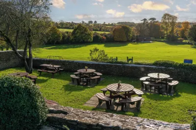 The George Inn & Plaine Hotel di 