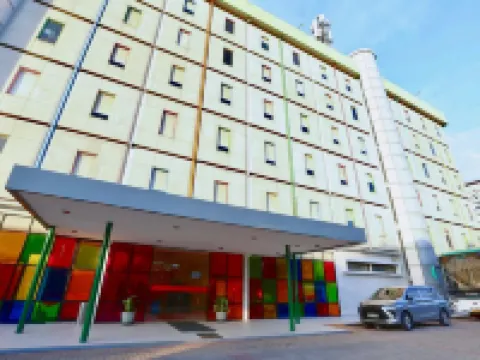 TreePark Hotel Jakarta Airport Hotels in Benda