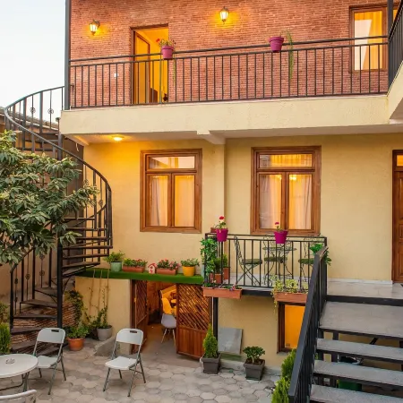 Kvl Hotel