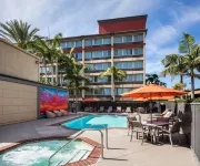 Alo Hotel by Ayres, Orange - Hot Tub