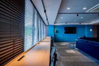 Royal Hotel - Business