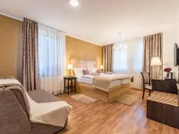 Plitvice Falls Cottage Hotels in Plitvicka Jezera