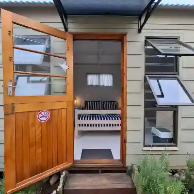 Petite Cottage Plett close to town Hotel Exterior