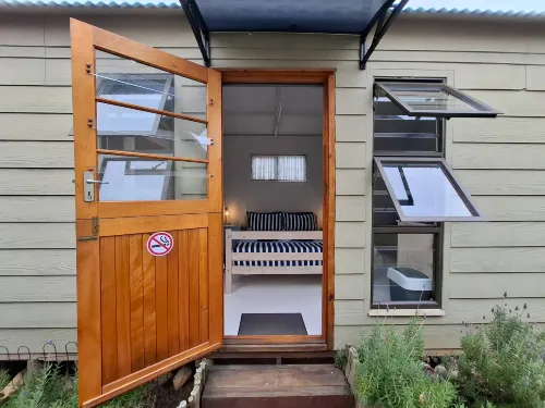 Petite Cottage Plett close to town - 3-Star