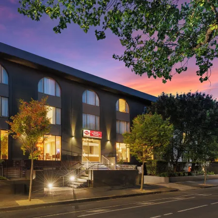 Best Western Plus Travel Inn Hotel