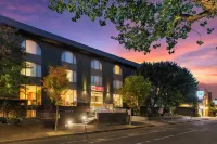 Best Western Plus Travel Inn Hotel